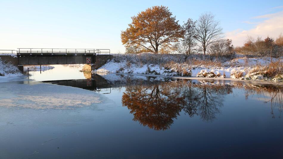 See am Wintermorgen