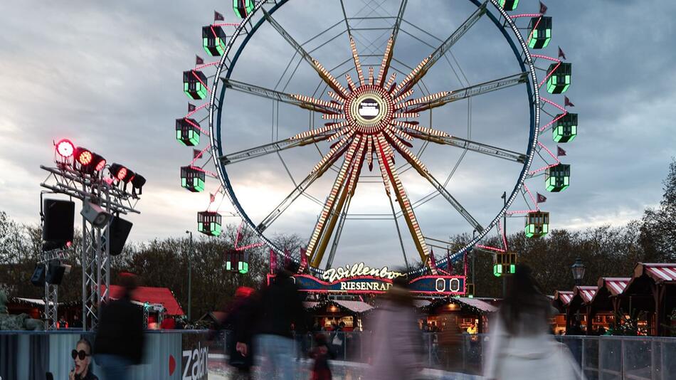 Weihnachtsmarkt am Roten Ratshaus in Berlin