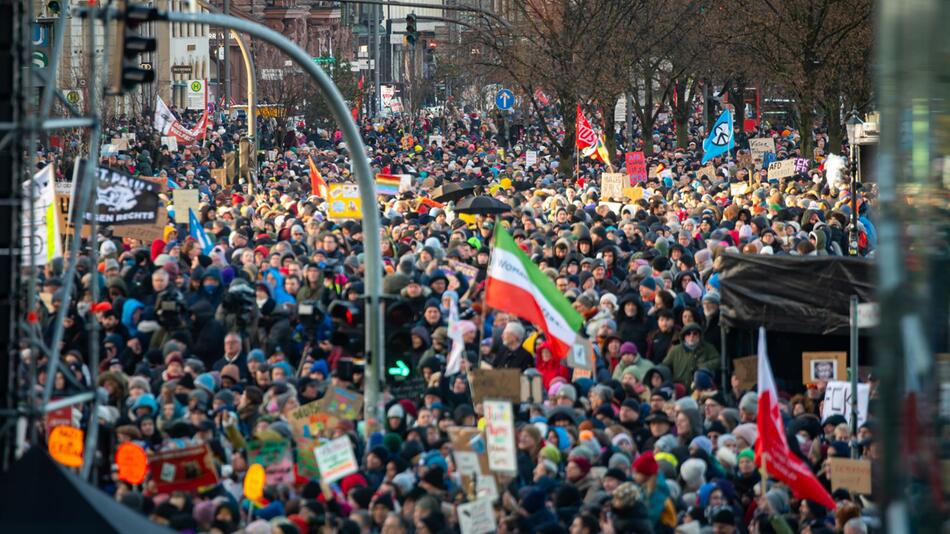 Demonstrationen gegen Rechtsextremismus - Hamburg