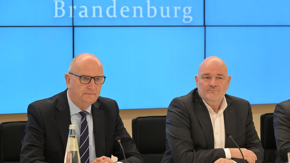 Pressekonferenz zu Koalitionsverhandlung in Brandenburg