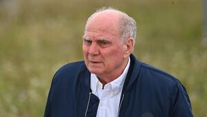 Uli Hoeneß wird trotz Einladung nicht zur WM fliegen.