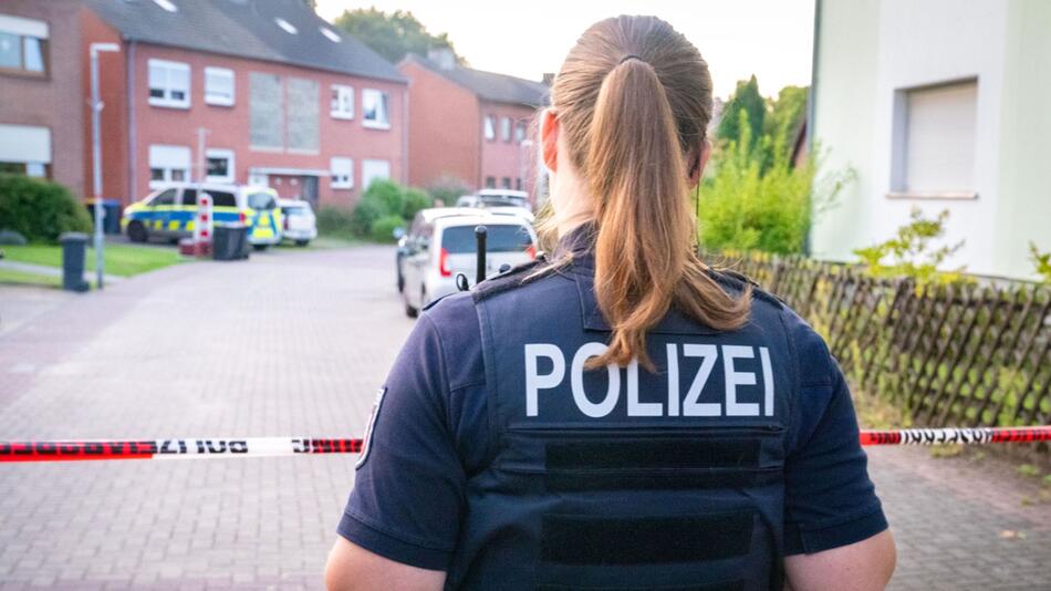 Tödliche Polizeischüsse nach mutmaßlichem Angriff