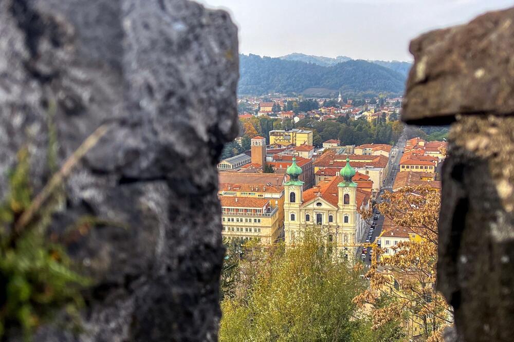 Ausblick vom Borgo Castello auf Gorizia