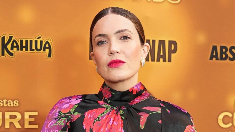 Mandy Moore mit zarten "Berry Stained Lips" im Juni bei den Las Culturistas Culture Awards in ...