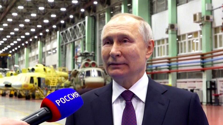 Russlands Präsident Wladimir Putin in einem Fernseh-Interview am 14. März 2023