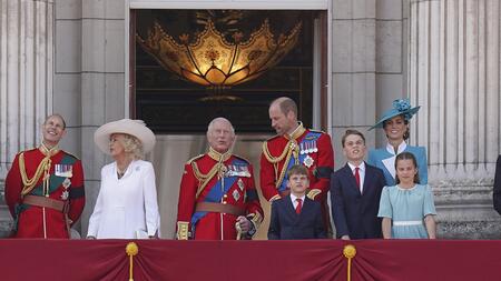 Darum trugen einige Royals eine schwarze Trauerbinde am Arm