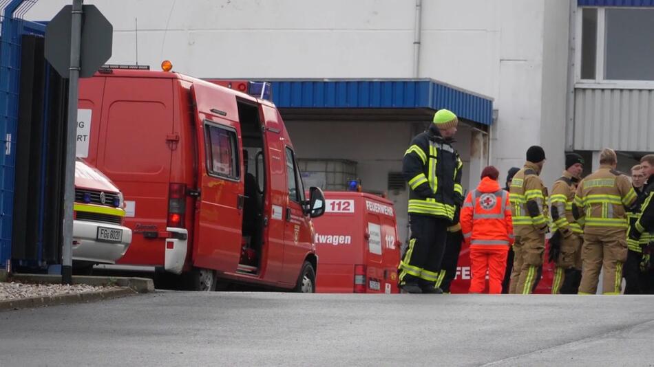 Sachsen: Feuer in Münzhersteller-Fabrik - Löscheinsatz seit der Nacht