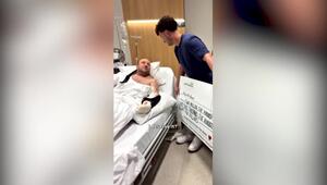 Spenden-Scheck am Krankenbett: 1,4 Millionen Euro für "Bondi Hero" 