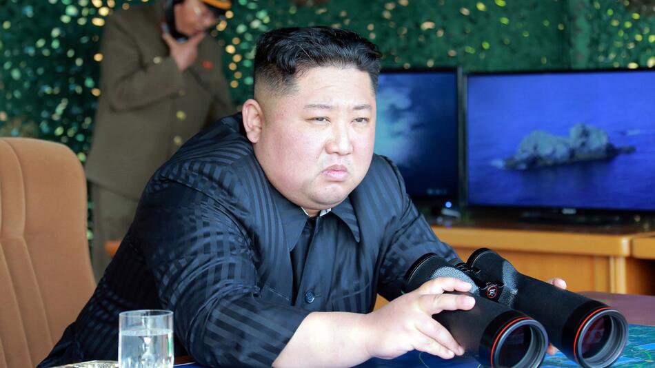Nordkorea testete Raketen und Lenkwaffen