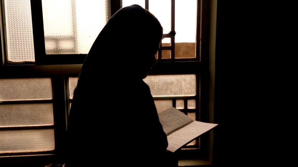 Schulstart in Afghanistan ohne ältere Mädchen