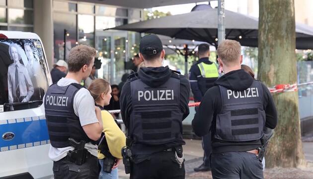 Beamte überwältigt: Maskierte verhelfen Häftling zur Flucht