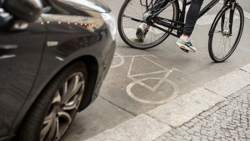 Zugeparkter Fahrradweg