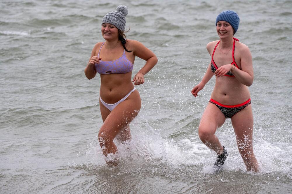 Neujahrs-Anbaden in der Ostsee