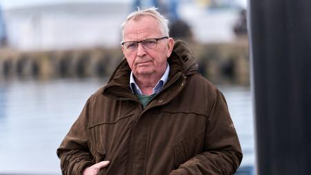 Backhaus will die Nacht vor Ort auf Boot bleiben