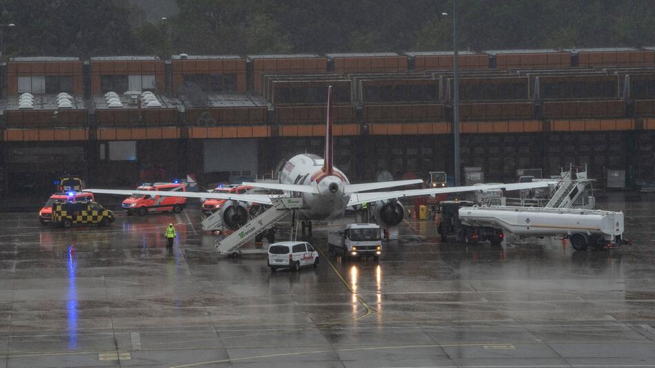 Verletzte nach Turbulenzen bei Eurowings-Flug nach Tegel