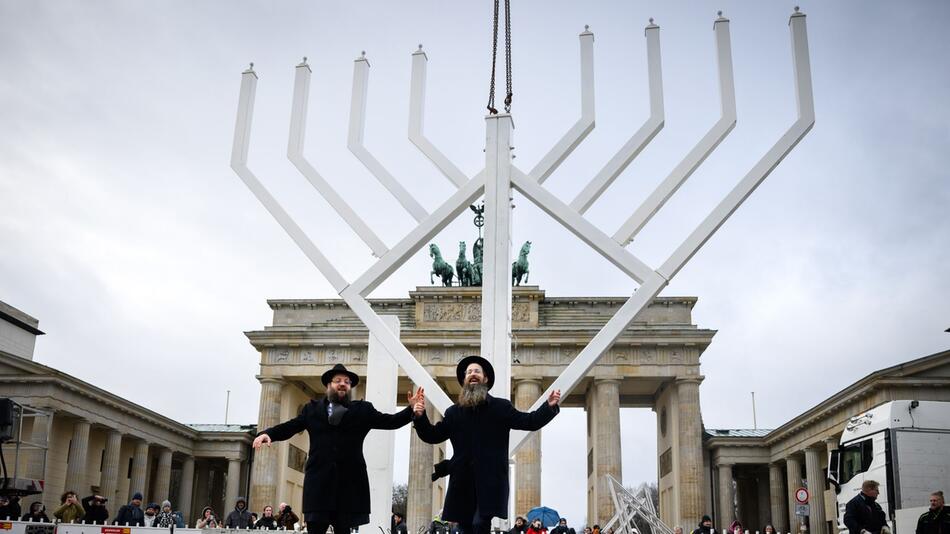 Einweihung des Chanukka-Leuchters auf dem Pariser Platz