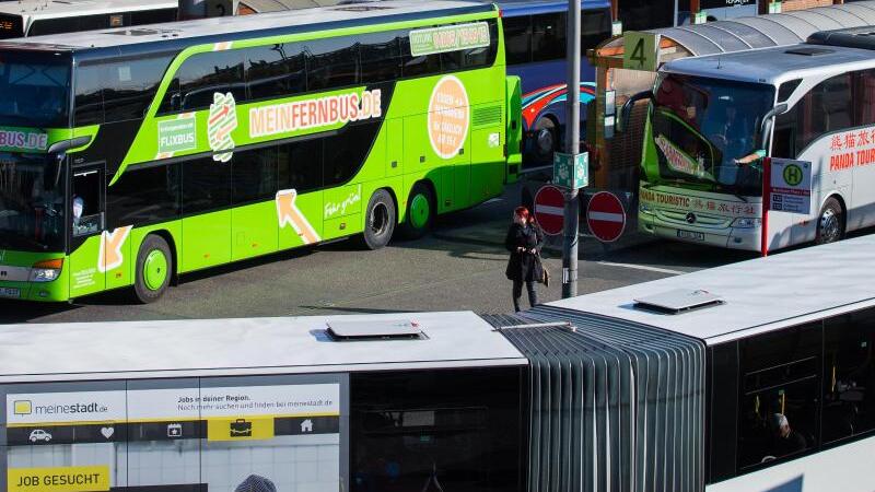 Zur Oma mit dem Fernbus