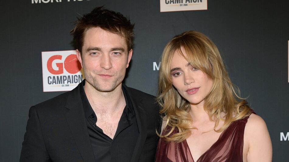 Robert Pattinson, Suki Waterhouse