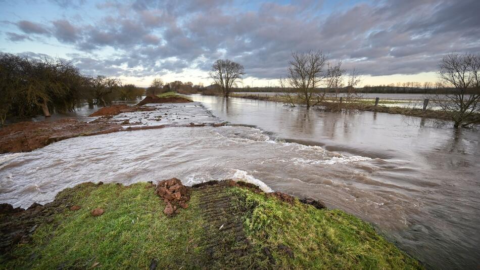 Winterhochwasser an der Helme