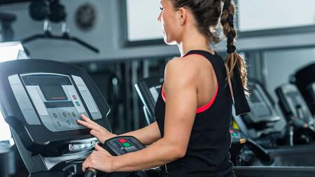 Laufband-Trend aus Amerika: Fit für das 12-3-30-Workout