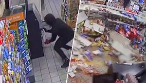 Mit SUV durch die Wand: Diebe reißen Geldautomaten aus Tankstelle