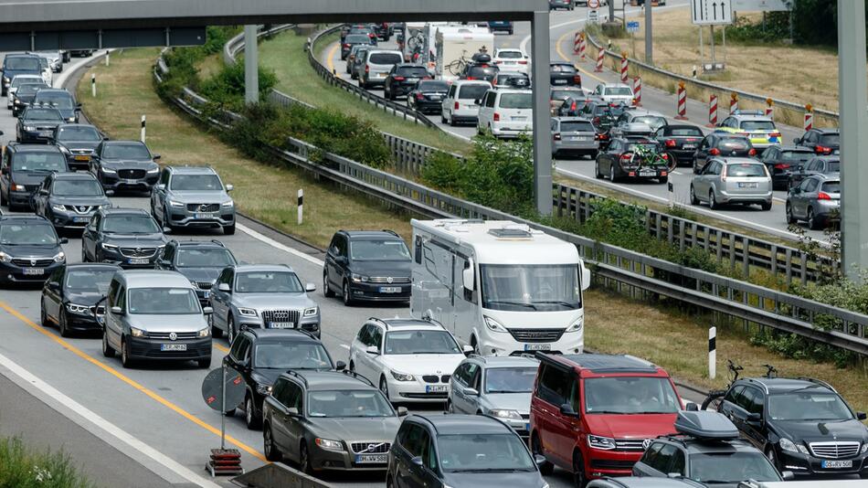 Sommerreisewelle in Hamburg