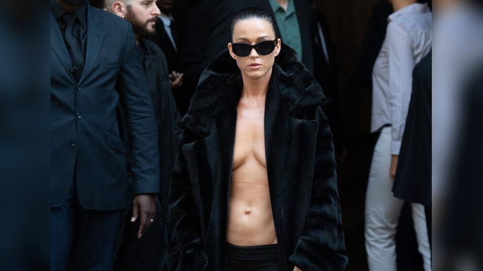 Katy Perry am Mittwoch bei der Balenciaga-Show in Paris.