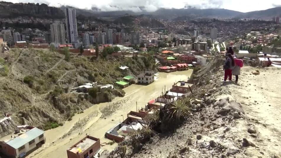 Schwere Regenfälle in Bolivien führen zu Überschwemmungen in der Nähe von La Paz