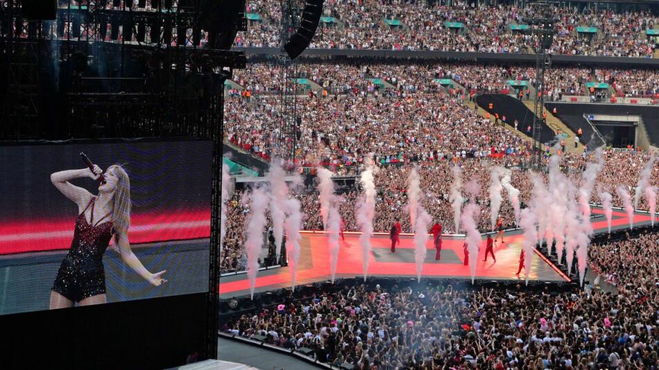 Taylor Swift hat mit ihren Mega-Konzerten in London die Massen begeistert.