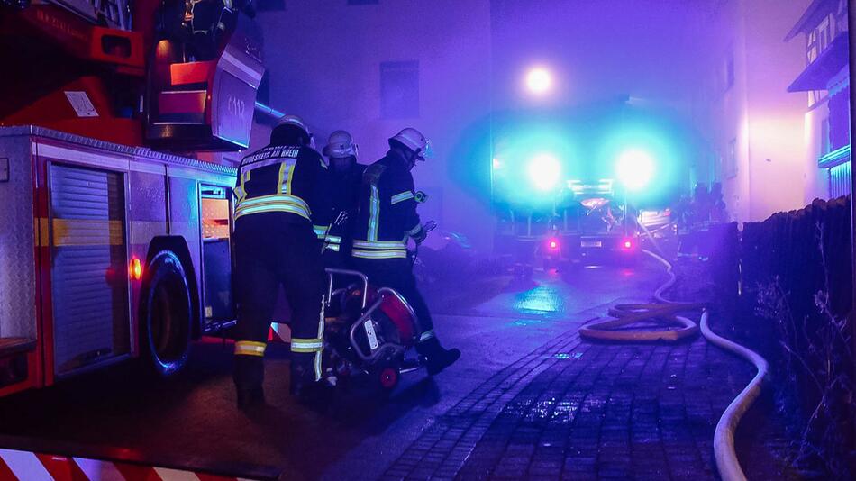 Siebenjähriges Kind stirbt bei Wohnungsbrand