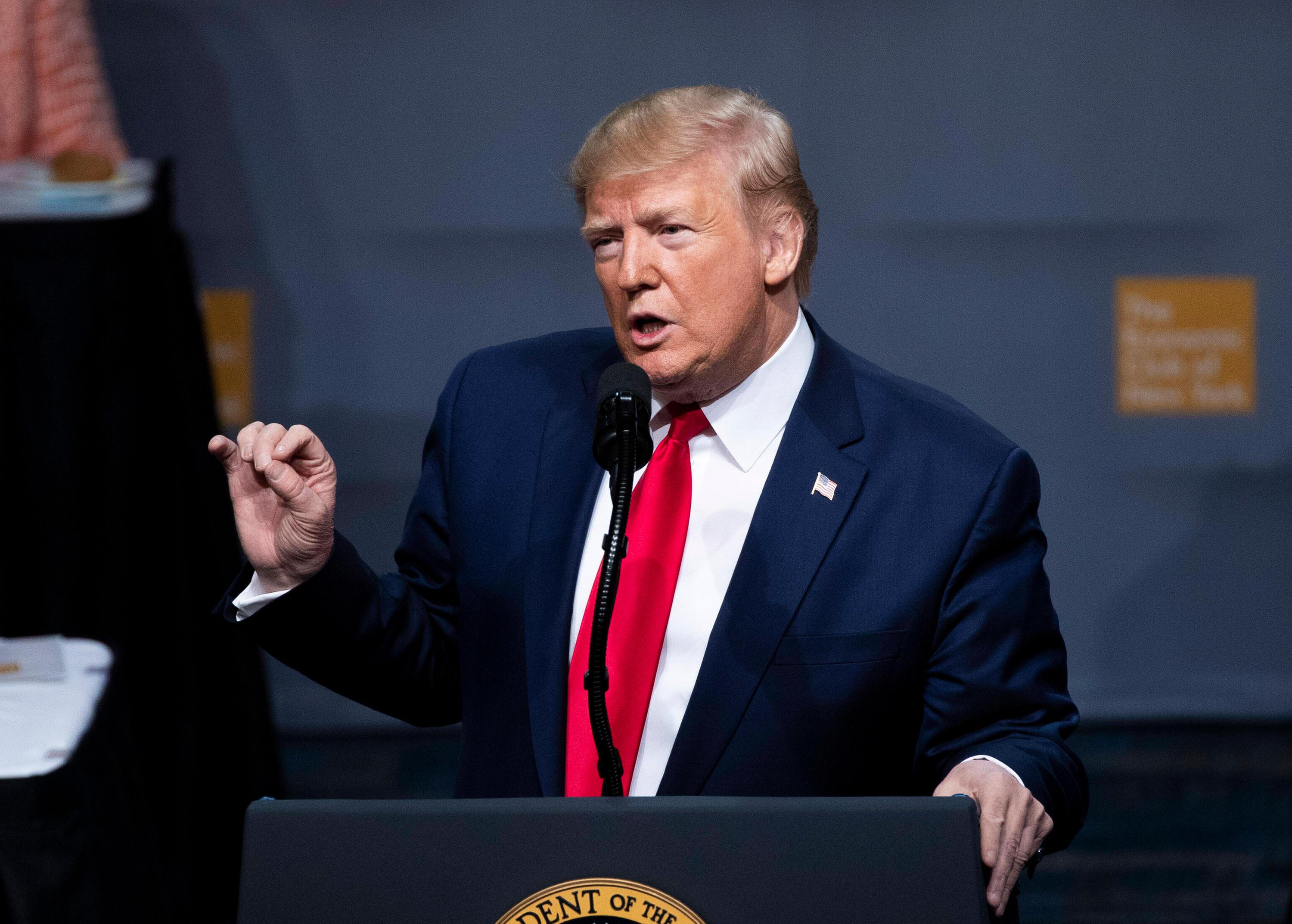 Donald Trump Steckbrief, Bilder und News 1&amp;1