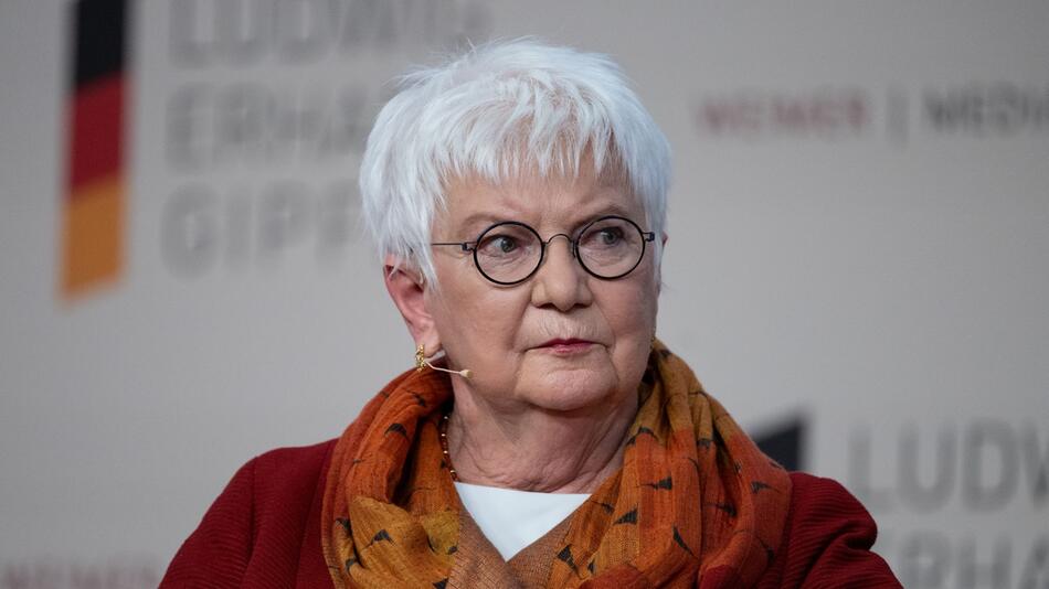 DRK-Präsidentin Gerda Hasselfeldt