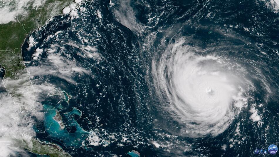 Hurrikan "Florence" steuert auf USA zu