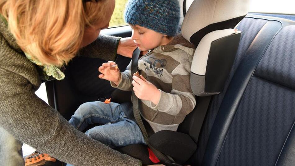 Kindersitz im Auto