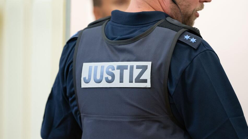 Schriftzug "Justiz"