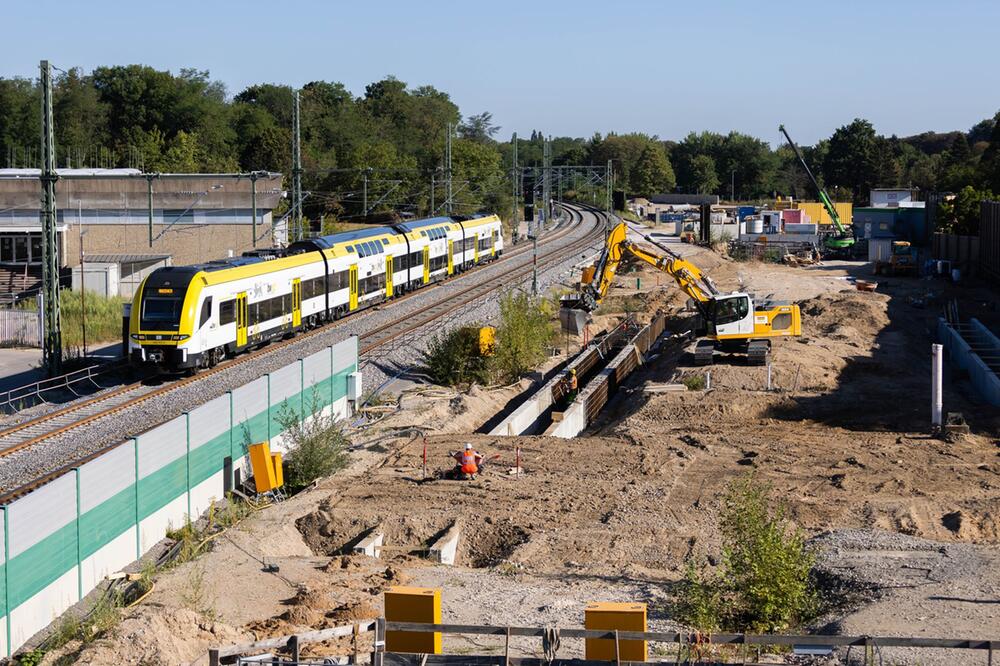 Tunnelbaustelle auf der Rheintalbahn