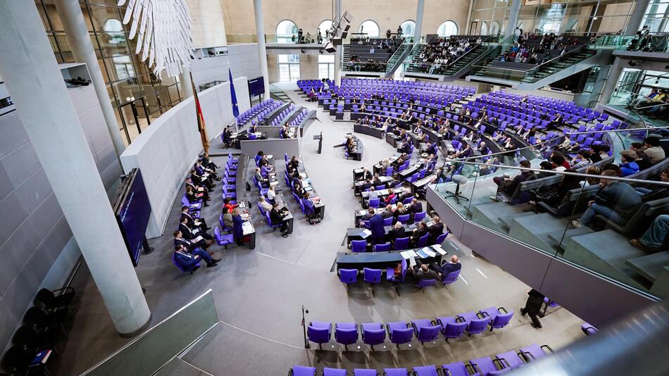 Plenarsaal des Deutschen Bundestages in Berlin