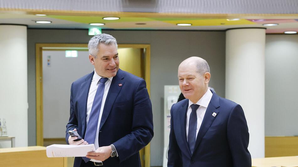 Karl Nehammer (ÖVP, l), Olaf Scholz (SPD)