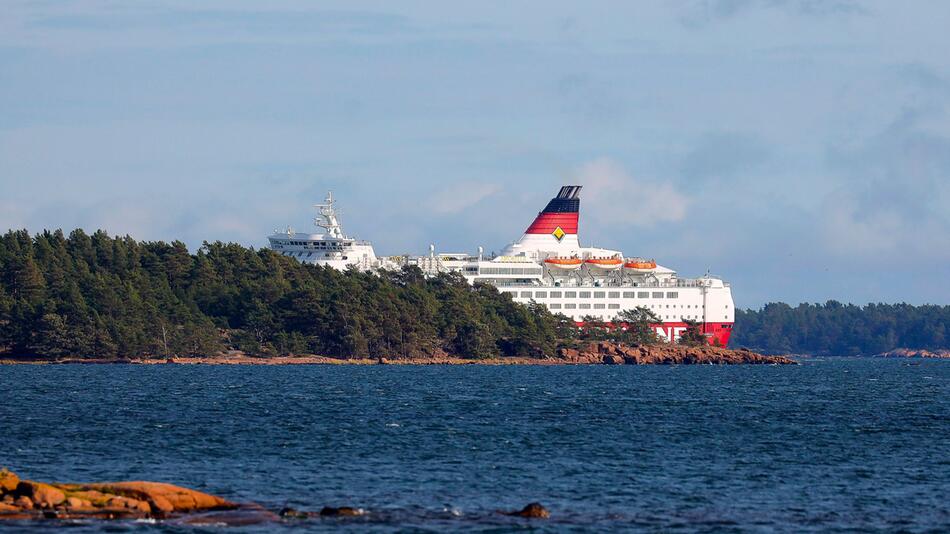 Finnland - Fähre in der Ostsee auf Grund gelaufen