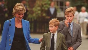 Prinzessin Diana mit Prinz Harry und Prinz William (v.l.n.r.) im Jahr 1995.
