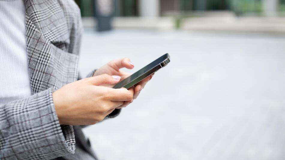 Laut einer Studie möchten immer weniger junge Menschen telefonieren.