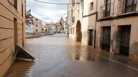 Global fünftwärmster Februar - mit Extremregen in Westeuropa