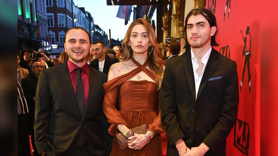 Prince, Paris und Blanket Jackson (v.l.) bei der "MJ: The Musical"-Premiere.