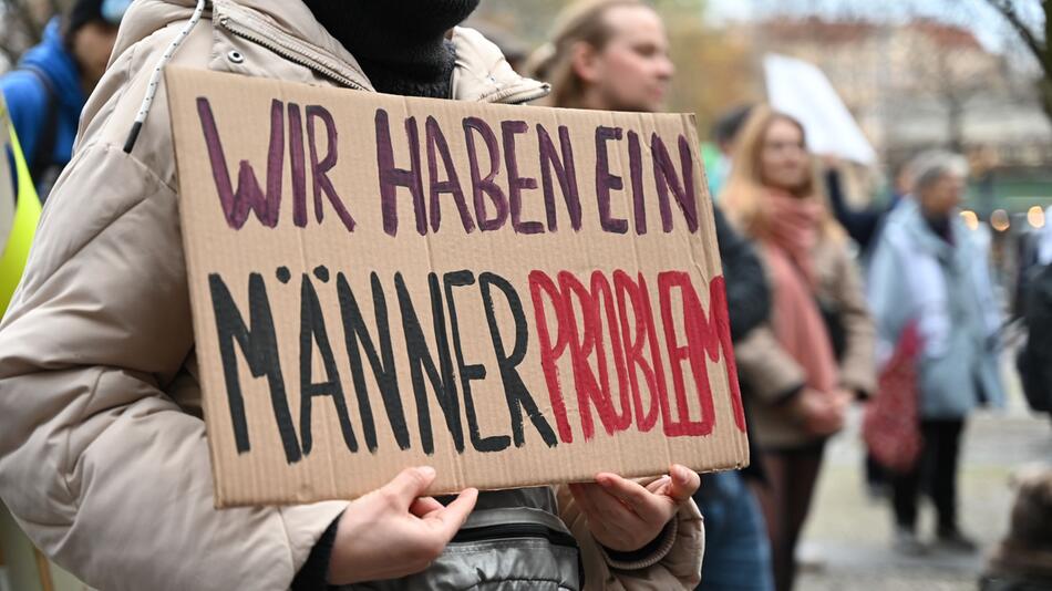 Internationaler Tag gegen Gewalt an Frauen - Berlin