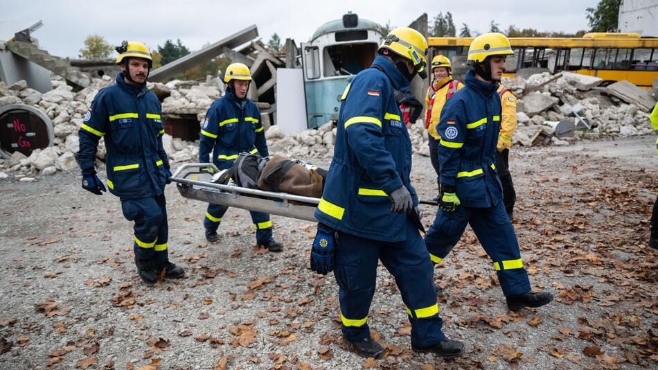 Beginn internationale Erdbeben-Großübung "Magnitude"