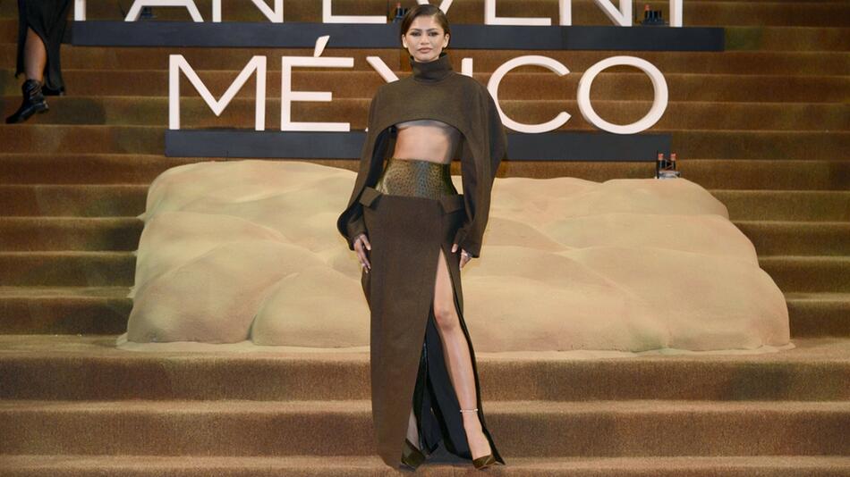 Bei der Filmpremiere zu "Dune: Teil 2" trug Zendaya einen besonderen Zweiteiler.