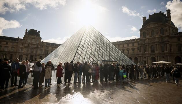 Der Louvre in Paris