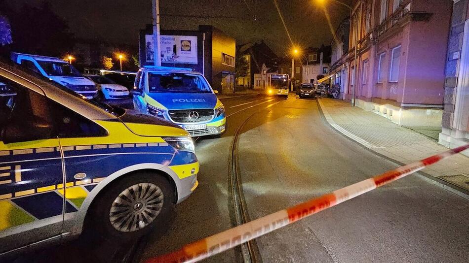 Bränden in Essen: Polizei setzt Ermittlungen fort