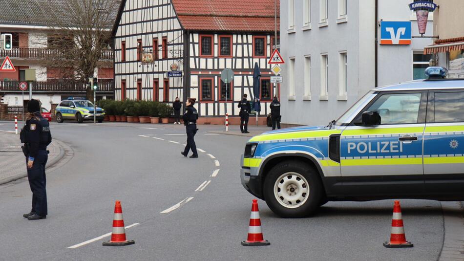 Großeinsatz der Polizei in Rimbach