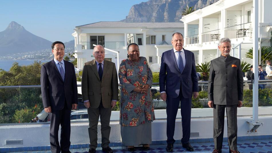 Brics-Außenminister beraten vor Gipfeltreffen in Südafrika